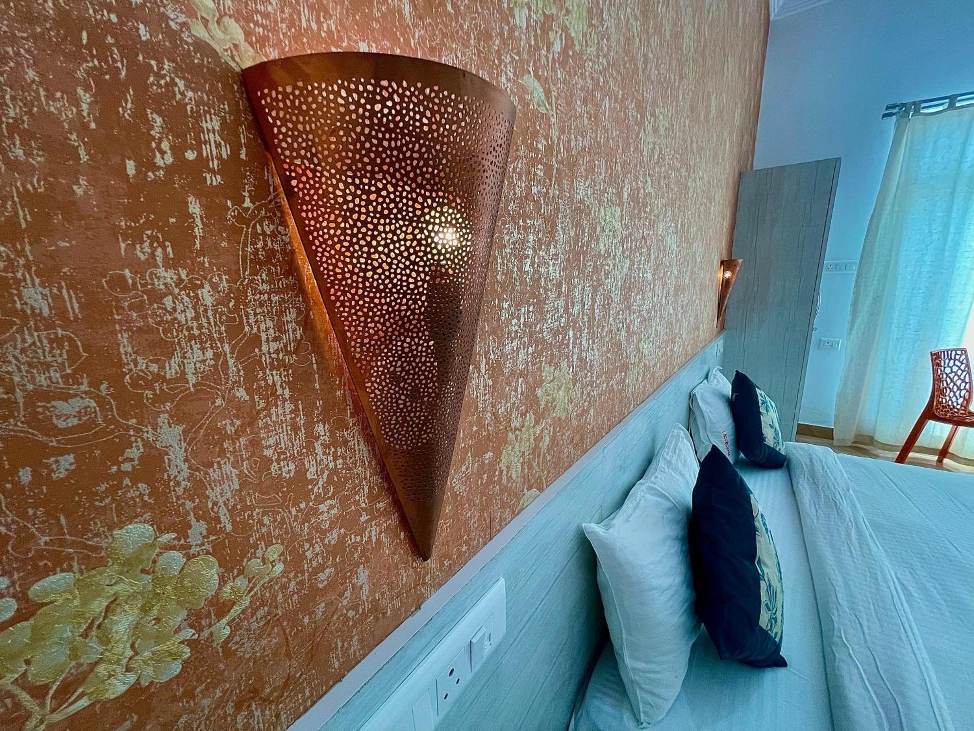La Curcuma Luxury Homestay Khajurāho Esterno foto